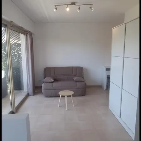 Beau Lumineux דירה